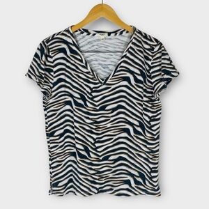 Dylan Anthropologie Zebra Print V Neck Short Sleeve Top size Medium​